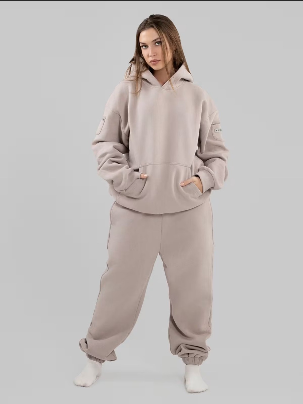 Comfrt Travel Essentials Hoodie Set - Bark - M